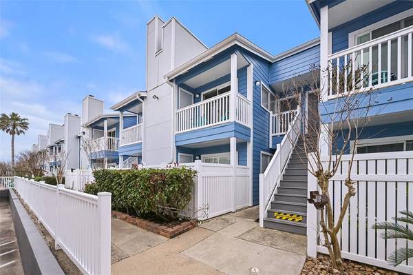 3506 Cove View BLVD #206, Galveston, TX 77554