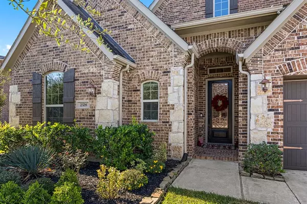 2328 Shallow Creek LN, Friendswood, TX 77546