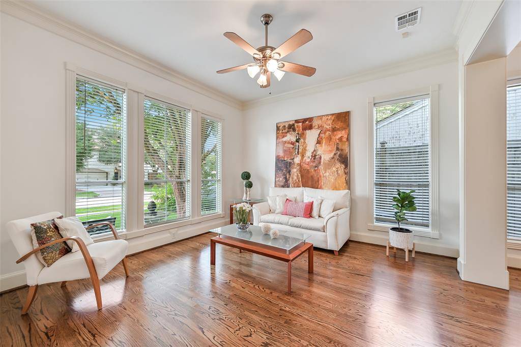 Bellaire, TX 77401,5217 Beech ST