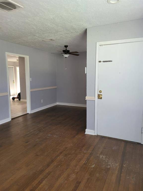 Houston, TX 77033,5754 Belarbor ST
