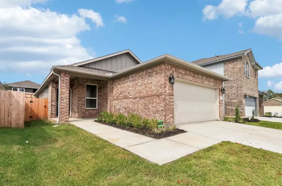 372 Sunrise Ranch DR, Conroe, TX 77316