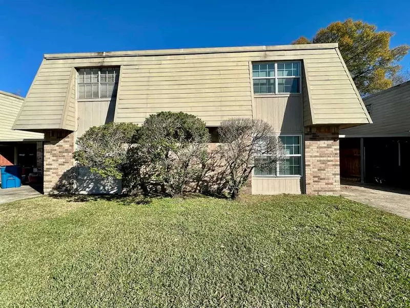 4150 Crow RD #8, Beaumont, TX 77706