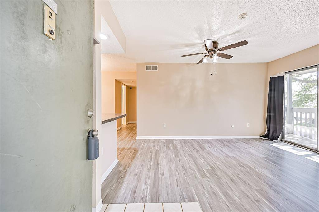 260 El Dorado BLVD #2008, Houston, TX 77598