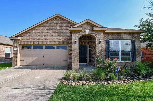 8906 Snapping Turtle DR, Humble, TX 77338