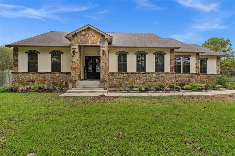 6705 Meadow LN, Pearland, TX 77584