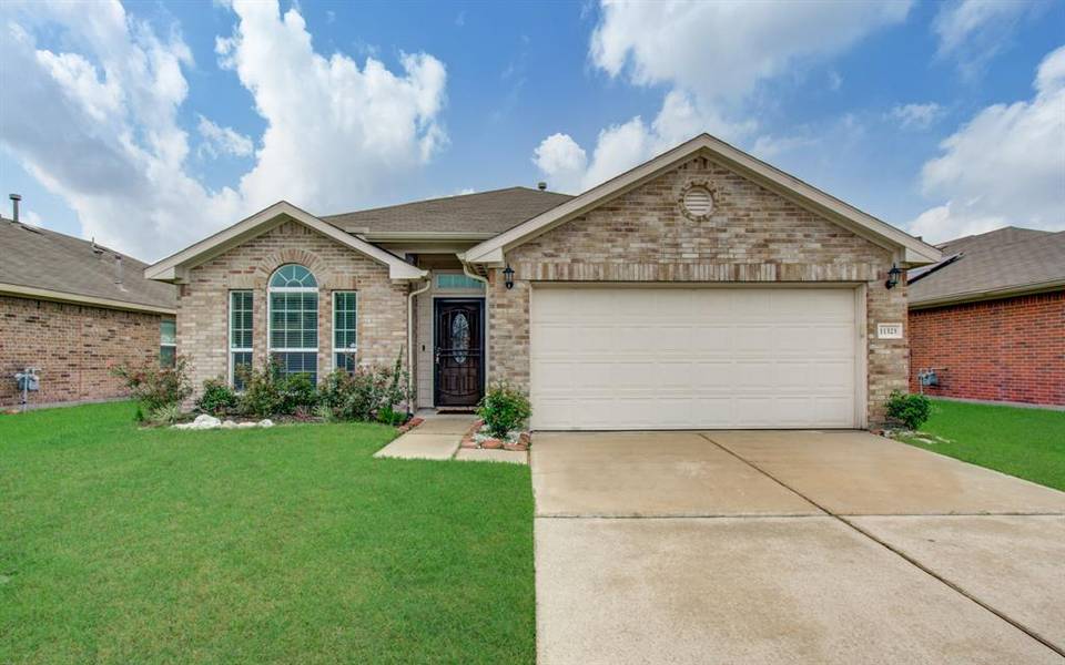 11323 Lovington DR, Houston, TX 77088