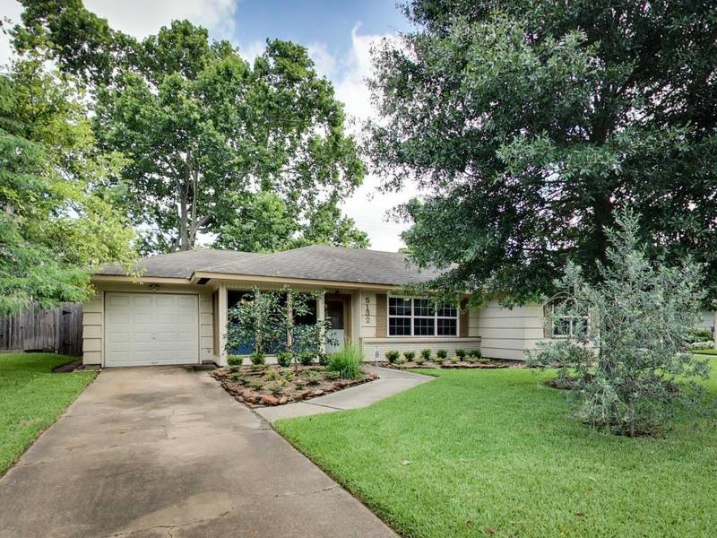 5132 Mimosa DR, Bellaire, TX 77401