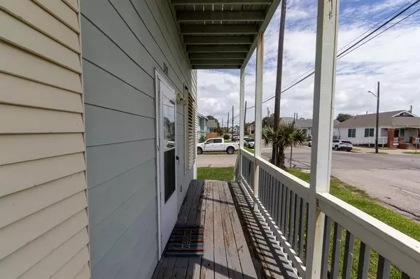 Galveston, TX 77550,1701 18th ST