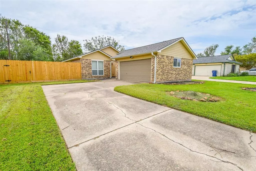 Angleton, TX 77515,6113 Fox Ridge DR