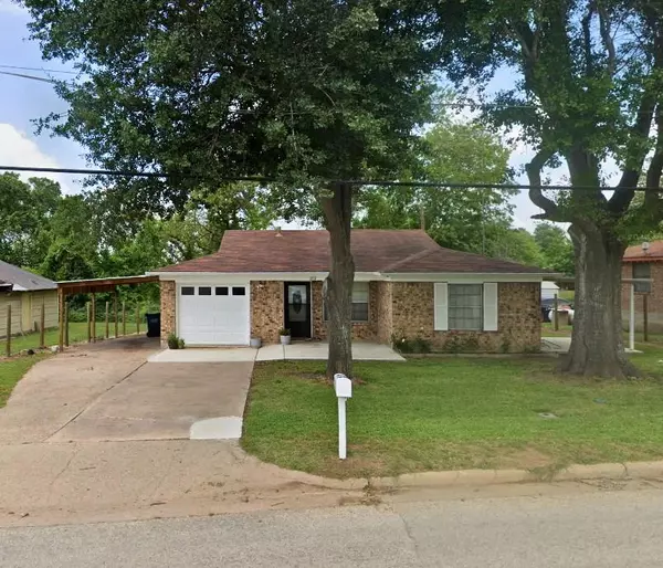 2217 Old Chappell Hill RD, Brenham, TX 77833