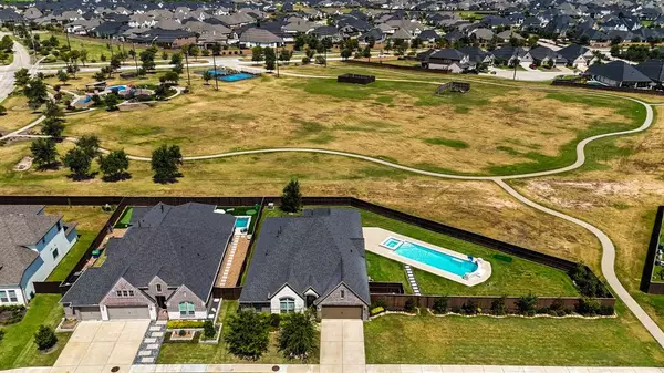 Katy, TX 77493,6934 Red Oak DR