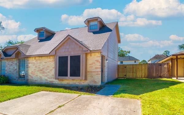 22211 Moss Falls LN, Spring, TX 77373