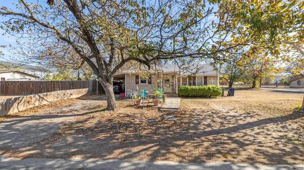 309 S Hill ST, Burnet, TX 78611