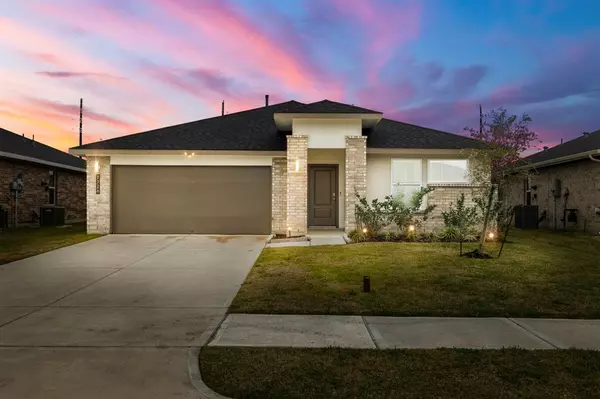 7726 Sleek Flock LN, Rosharon, TX 77583