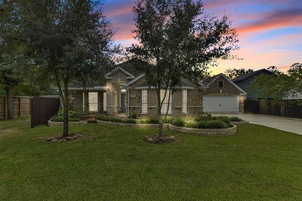 19946 S Plantation Estates DR, Porter, TX 77365