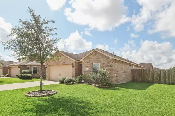 Iowa Colony, TX 77583,1702 Pink Sapphire DR