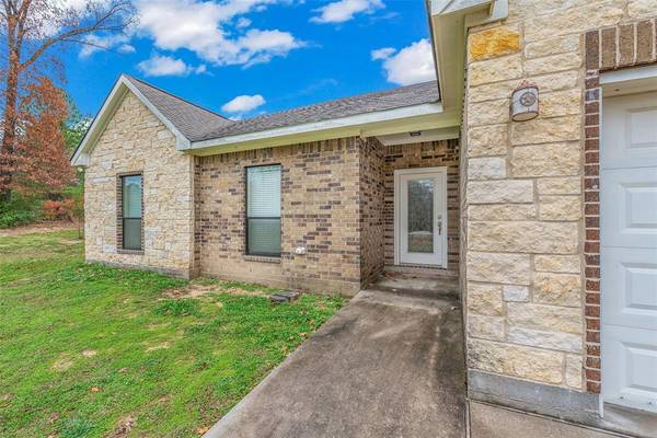 3280 State Highway 7 E, Centerville, TX 75833