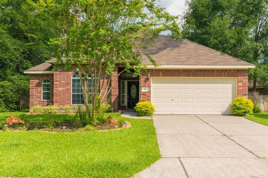 50 N Regan Mead CIR, The Woodlands, TX 77382