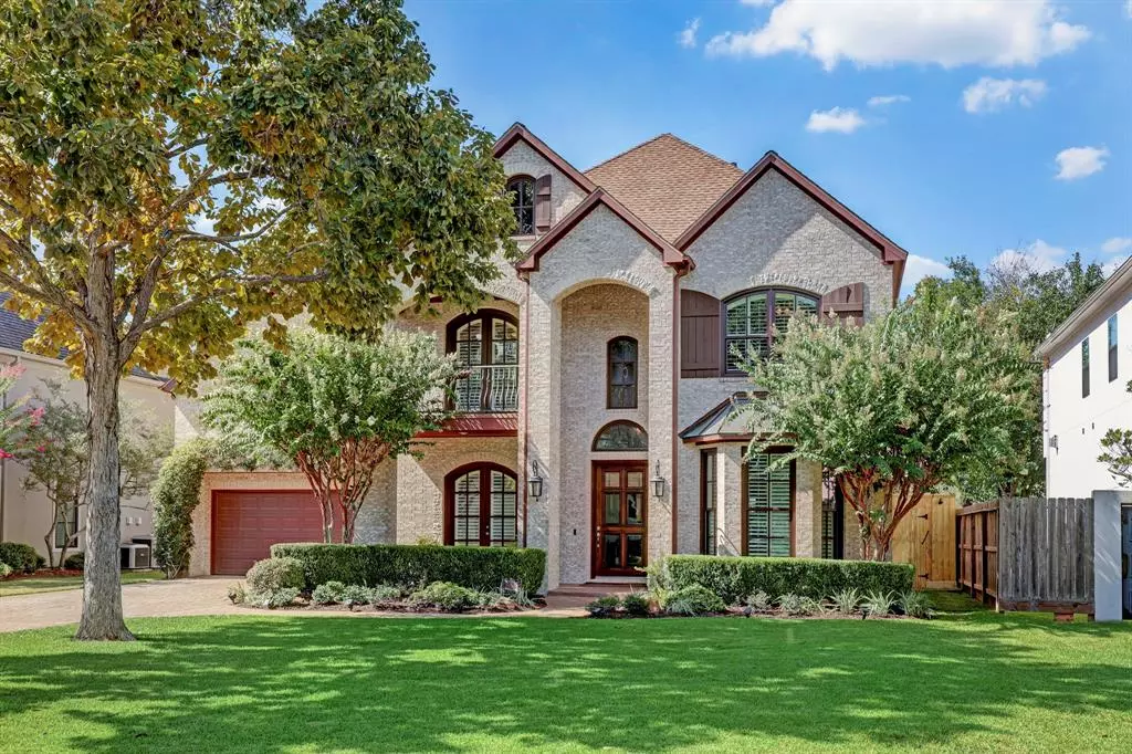 Bellaire, TX 77401,5000 Wedgewood DR