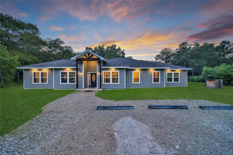 33 Birch PL, New Caney, TX 77357