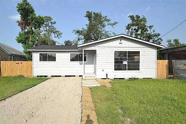 4506 Russell ST, Houston, TX 77026