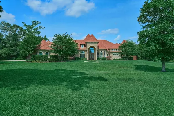 8464 Grand Lake Estates DR,  Montgomery,  TX 77316