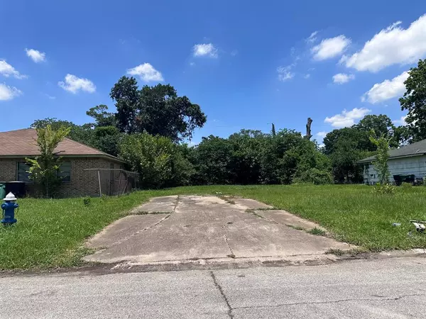 7329 Sterlingshire ST, Houston, TX 77016