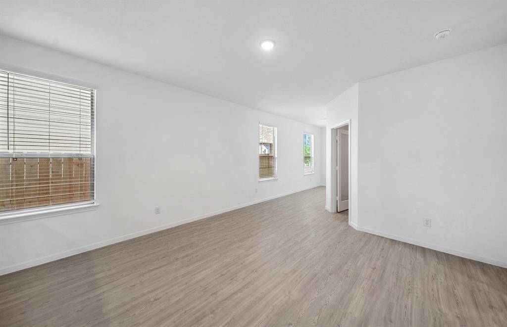 Willis, TX 77378,435 Starfly DR