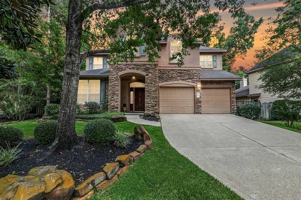 6 New Light PL, The Woodlands, TX 77382