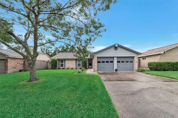 16414 Tibet RD, Friendswood, TX 77546