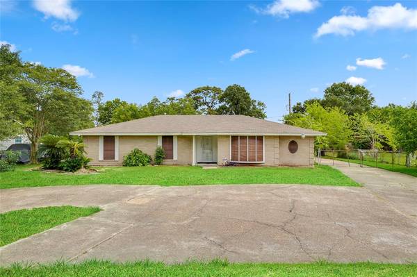 13433 Bandera ST, Houston, TX 77015