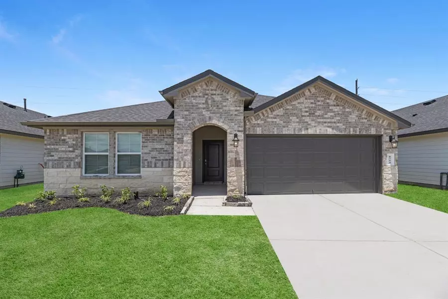 1311 Star Grass LN, Iowa Colony, TX 77583