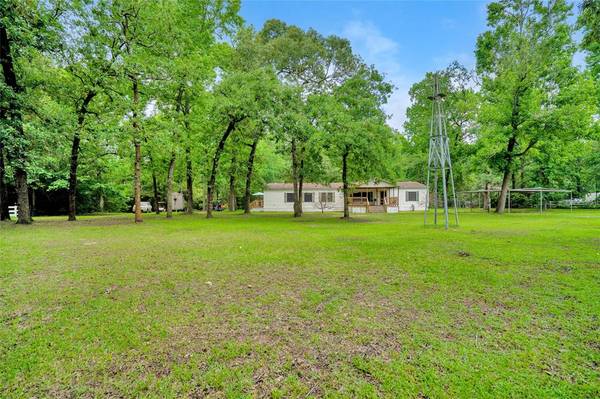 27007 Sunset DR, Magnolia, TX 77355