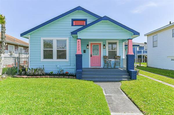 4323 Avenue L, Galveston, TX 77550