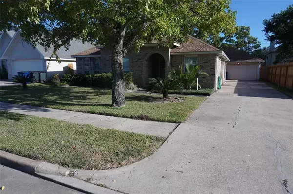 Kemah, TX 77565,1425 Leeward CIR