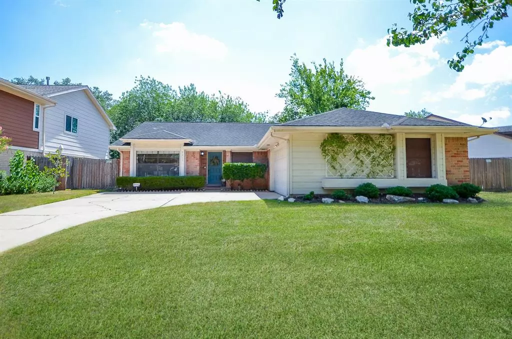 Sugar Land, TX 77479,2211 Brook View LN