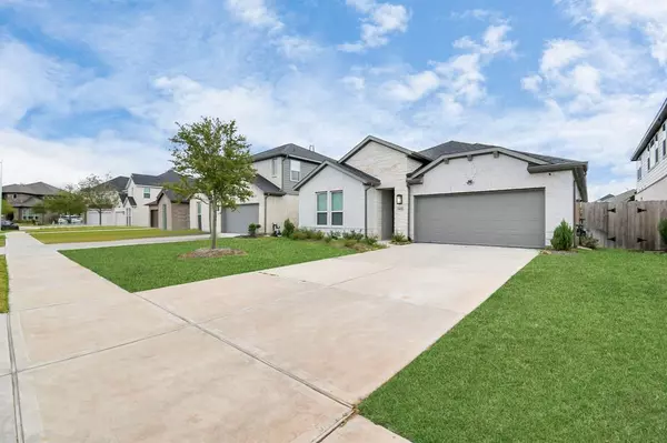 8423 Newport Manor TRCE, Richmond, TX 77407