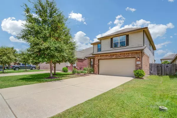 6879 Dogwood Cliff Lane LN, Dickinson, TX 77539