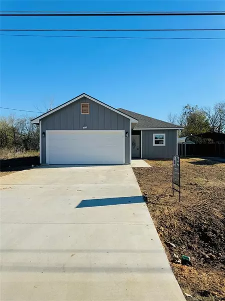 1301 Crennan ST, Hearne, TX 77859