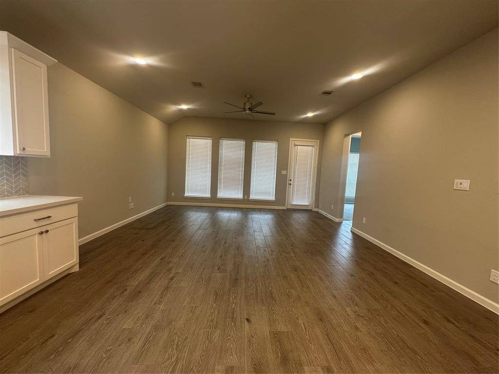 Rosharon, TX 77583,4811 Joplin ST