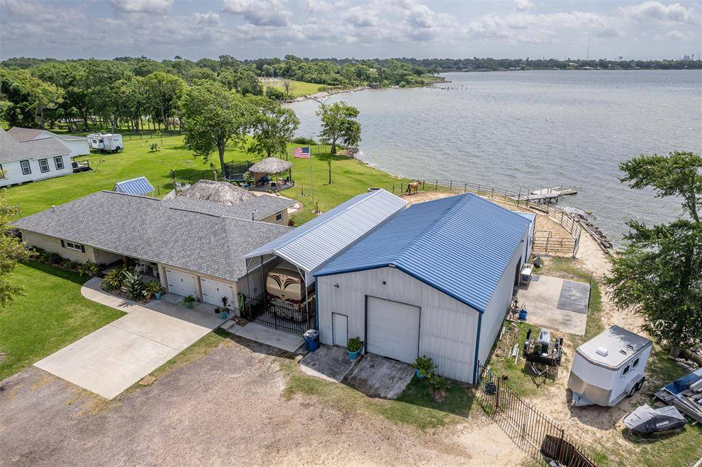 366 Ilfrey ST, Baytown, TX 77520