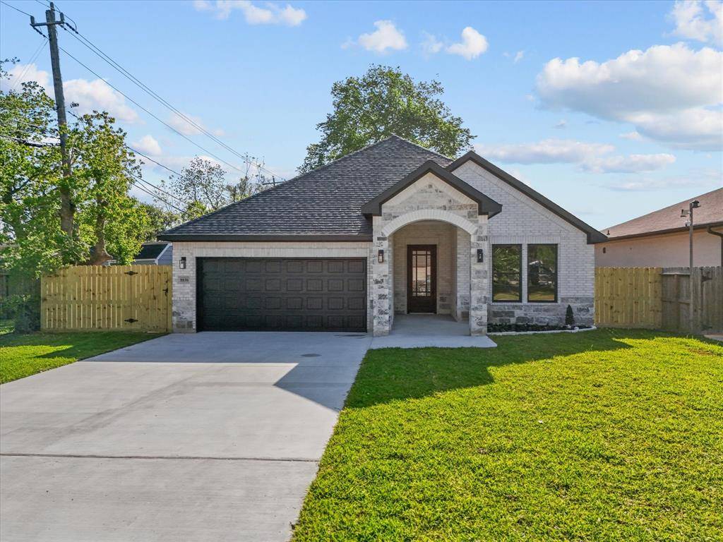 2235 Minnesota ST, Houston, TX 77034