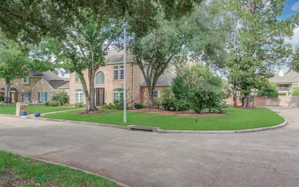 Houston, TX 77079,811 Walkwood CT