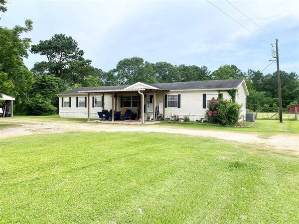 3541 Fm 1008, Kenefick, TX 77535