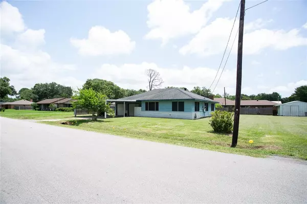 6156 Diamond AVE, Port Arthur, TX 77640