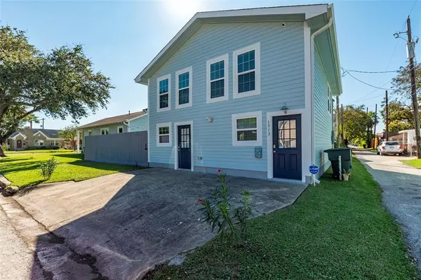 Galveston, TX 77551,4702 Avenue N 1/2