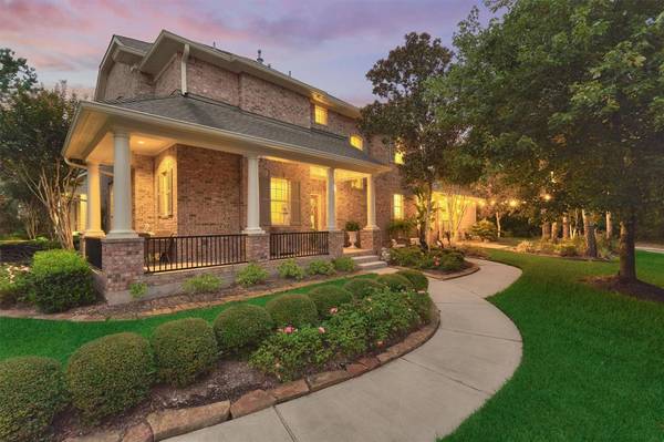 71 W Pipers Green ST, The Woodlands, TX 77382