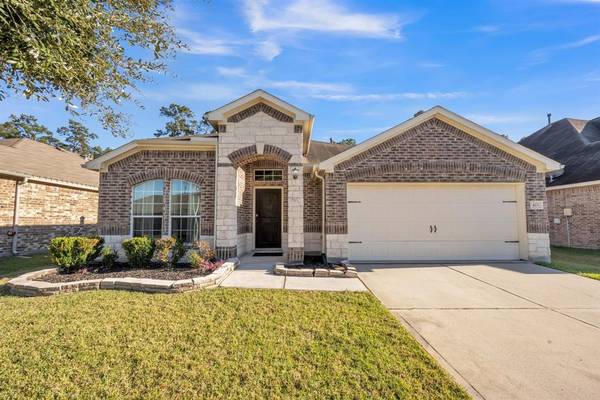 423 Oak Chase DR, Conroe, TX 77304