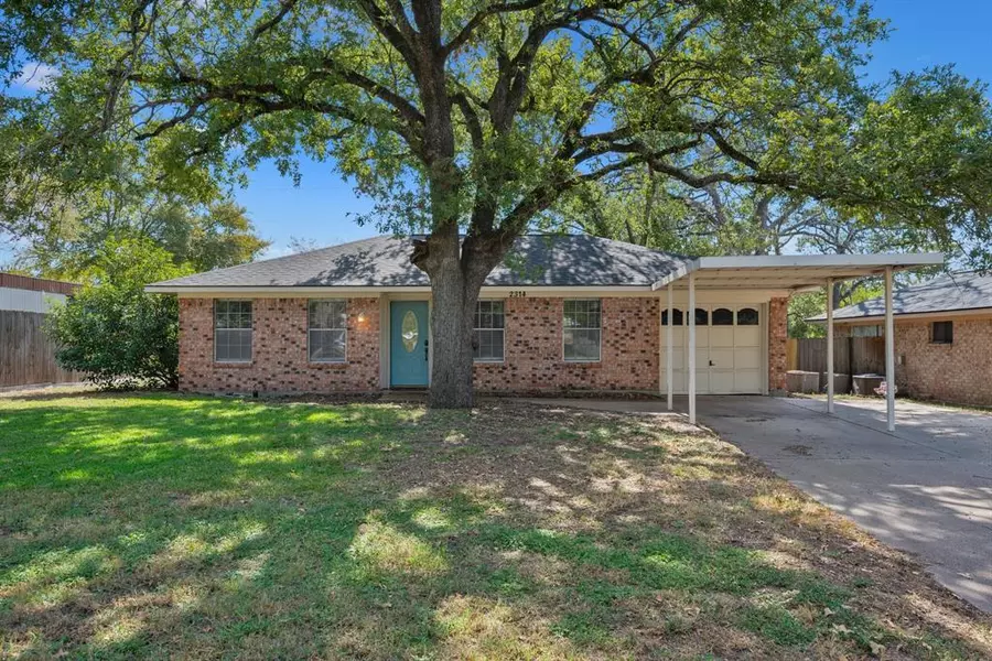 2314 Yellowstone DR, Bryan, TX 77803