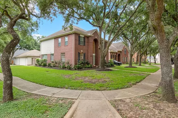 Sugar Land, TX 77478,4910 Winding River DR